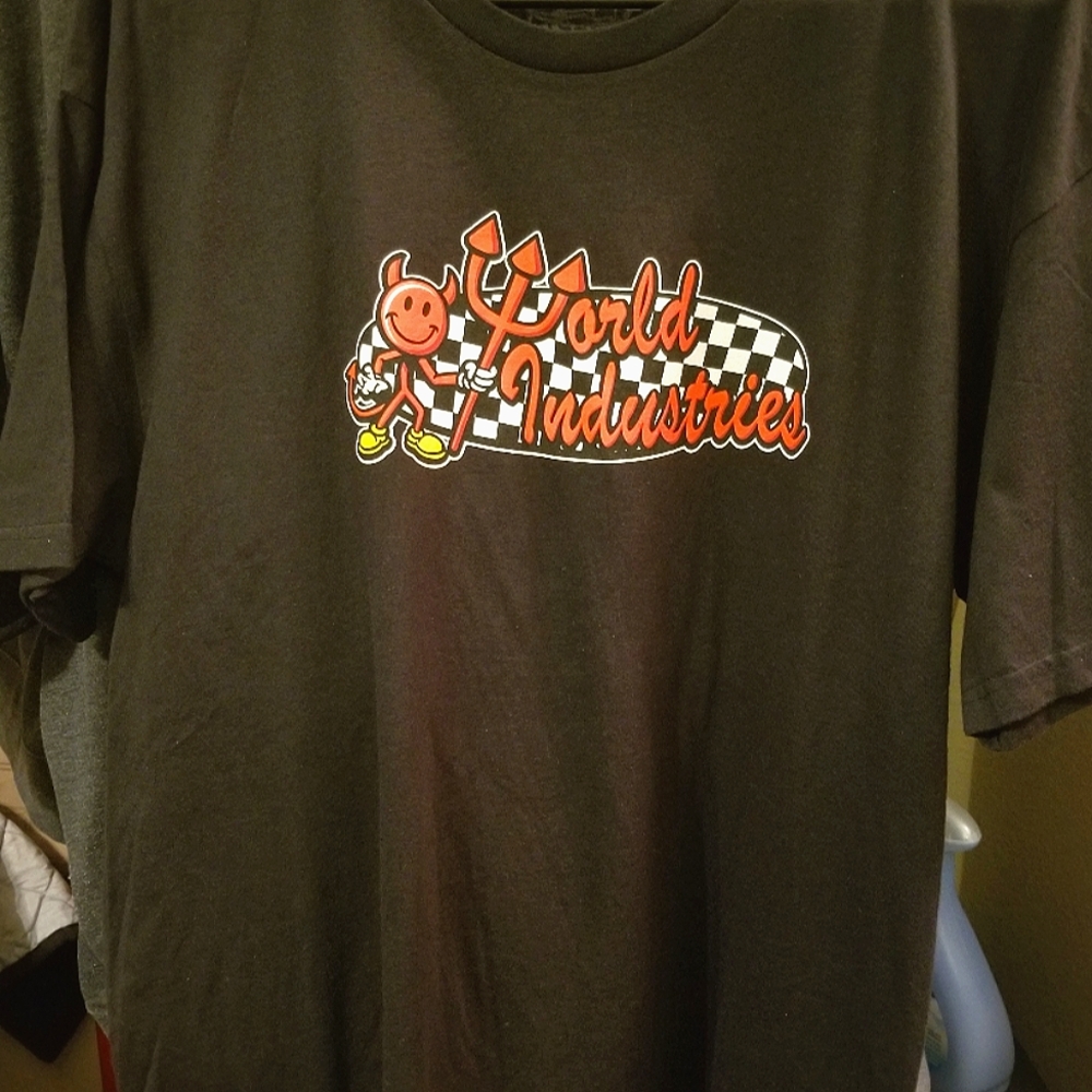 World Industries t-shirt